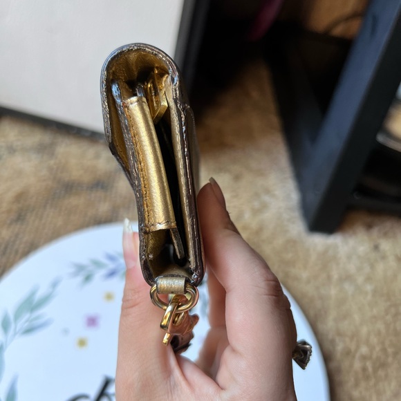 Cute Rebecca Minkoff gold small wristlet wallet - Picture 15 of 15
